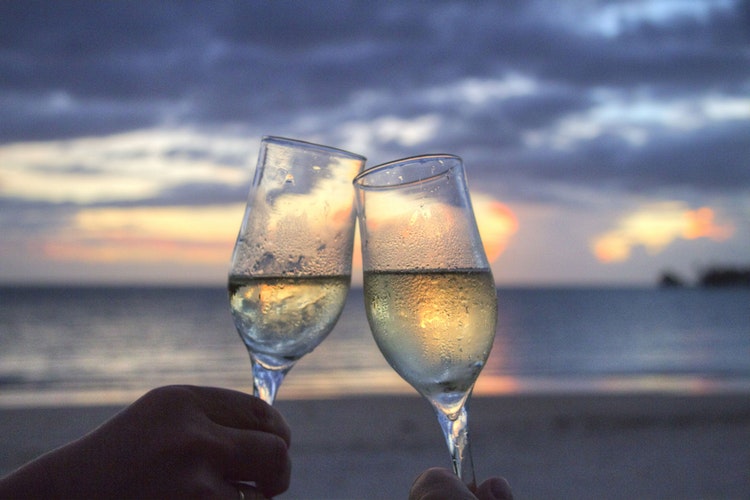 Romantic Holiday in Tuscany: A toast to Romance